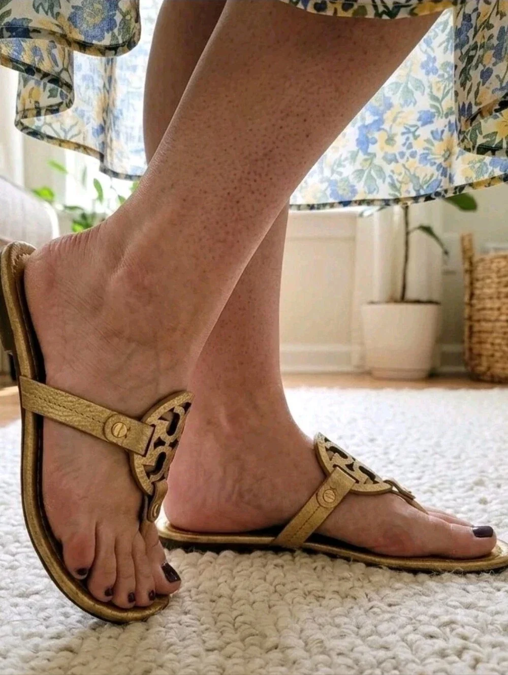 Tory Burch Miller Metallic Gold Pebbled Leather Sandals Size 9